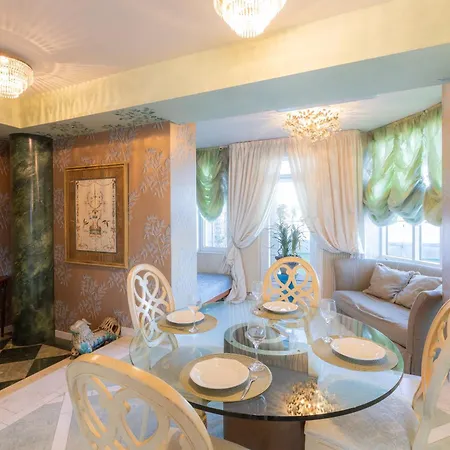 Royal Penthouse Whith Free Parking *
