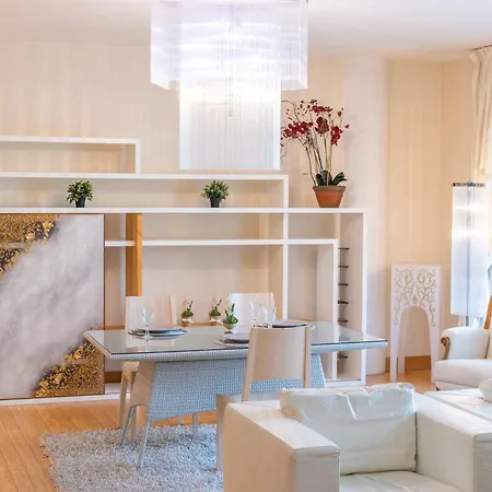 Royal Penthouse Whith Free Parking Apartment *